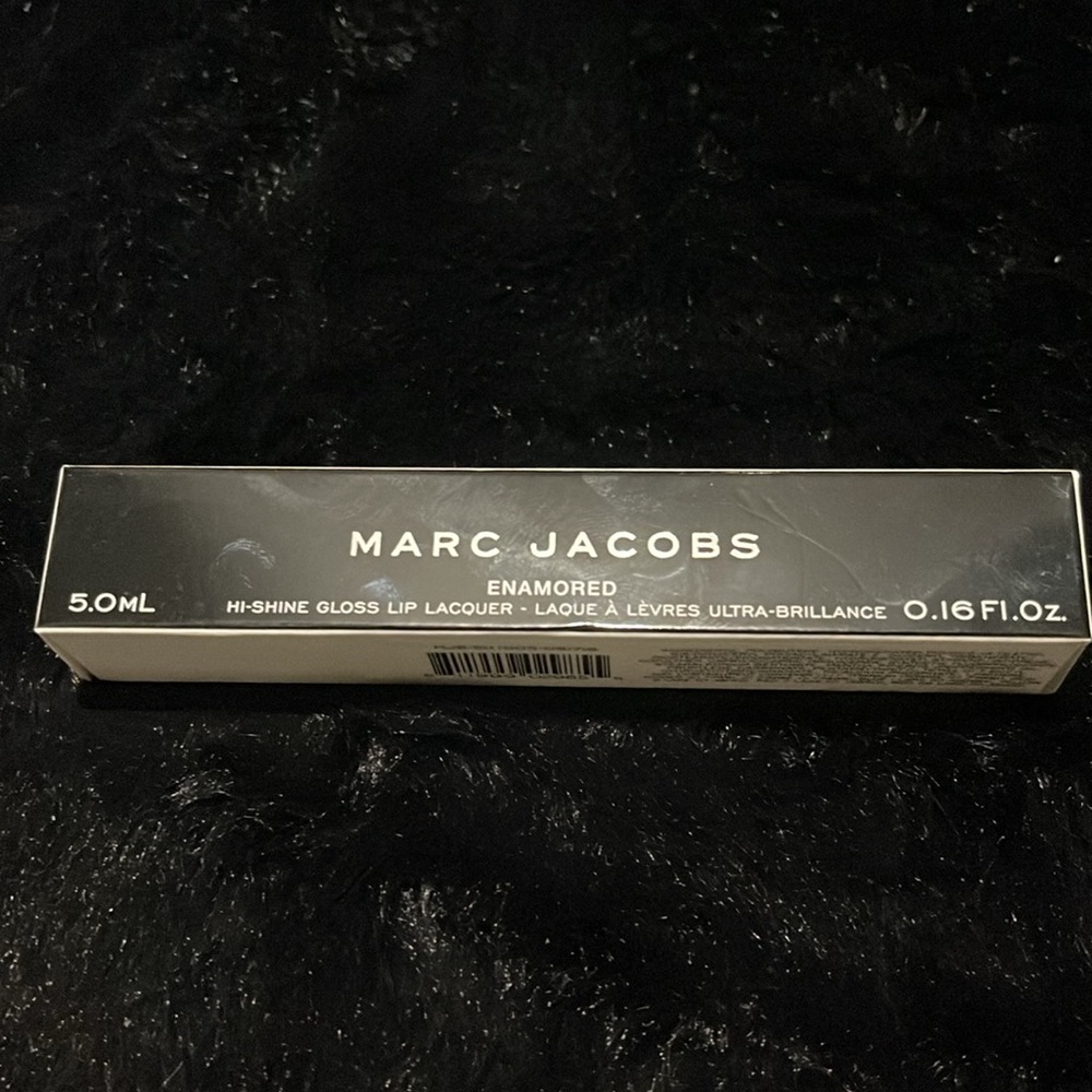 Marc Jacobs 358 Boys Don't Cry Enamored Hi-Shine Gloss Lip Lacquer - Picture 4 of 5